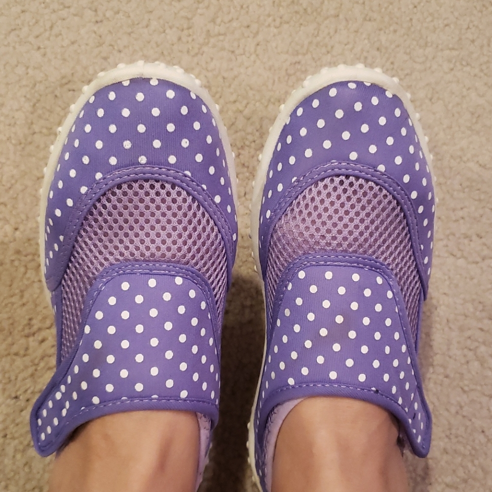 Women's water shoes in good condition.